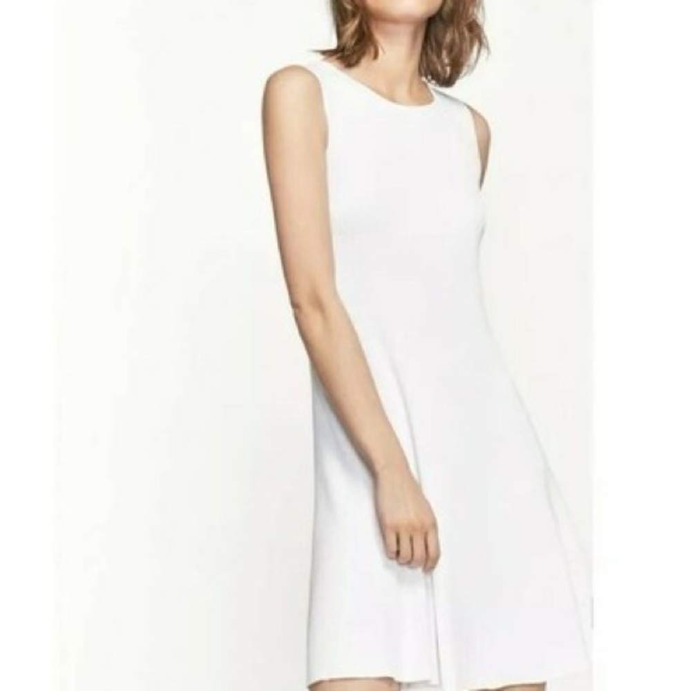 Mossimo  Dutti Ribbed Knit White Sleeveless Dress with Key Hole Back Size Large